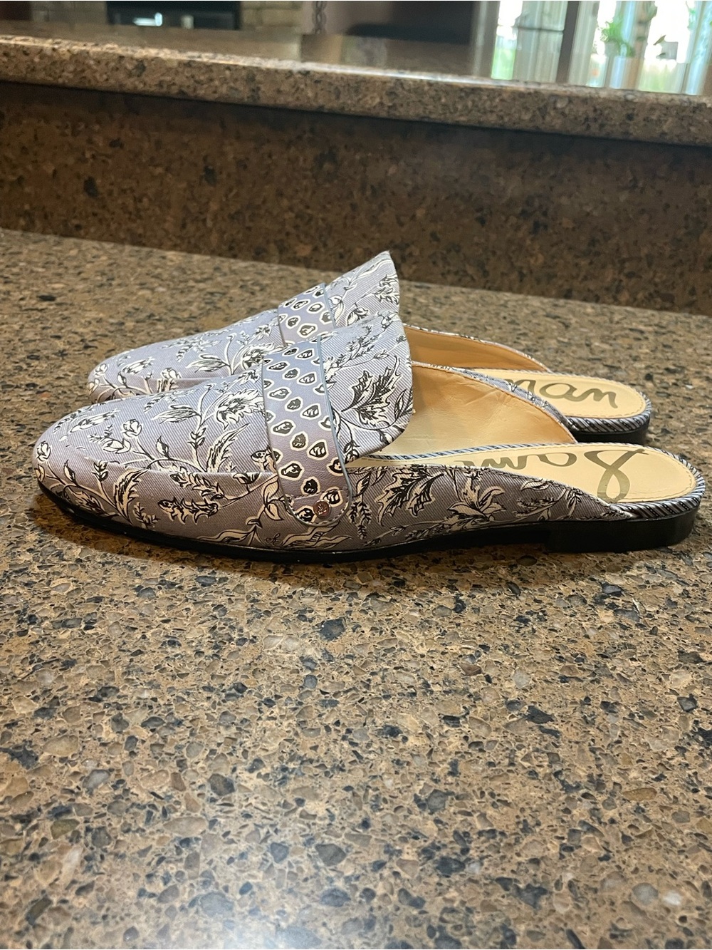 Whimsical Sam Edelman Perri Mule Sz 8 Slip On Dusty Blue Floral Backless Flat - Picture 3 of 11
